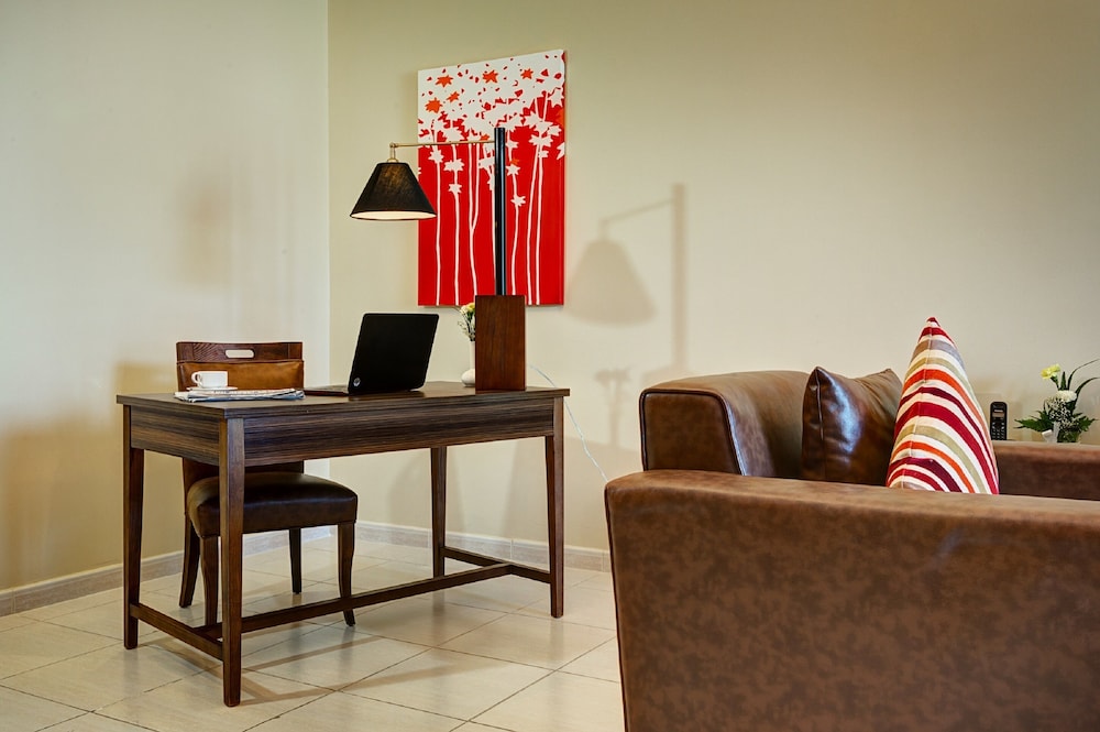 Abidos Hotel Apartment, Dubailand 24