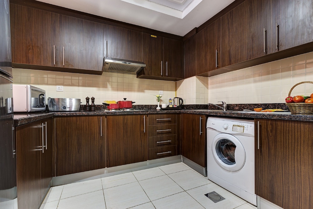 Abidos Hotel Apartment, Dubailand 21