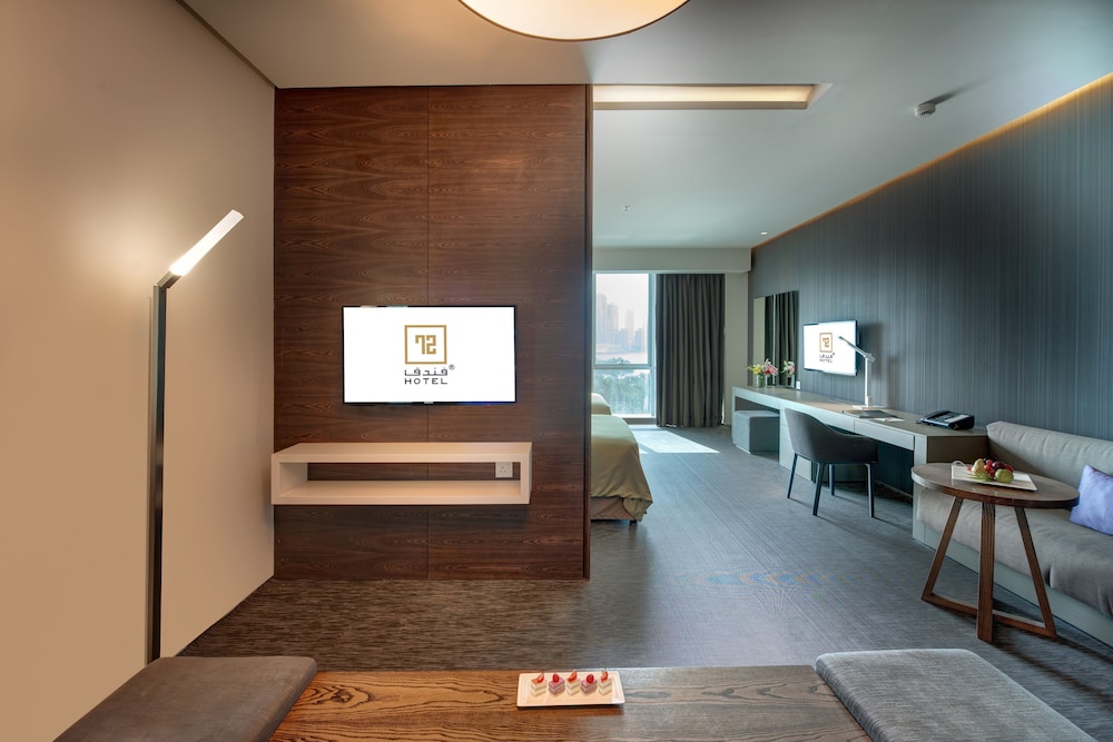 72 Hotel 19