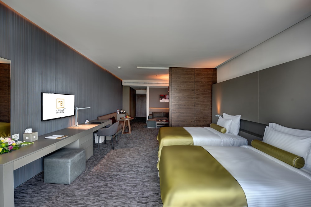 72 Hotel 12
