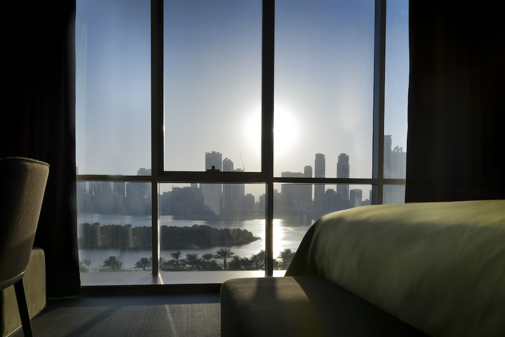 72 Hotel 9