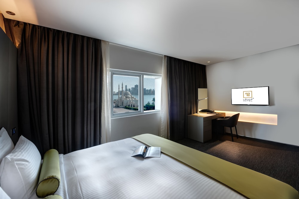 72 Hotel 11