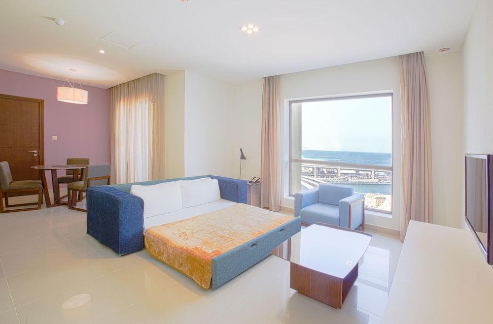 Ramada Hotel & Suites by Wyndham Dubai JBR 23