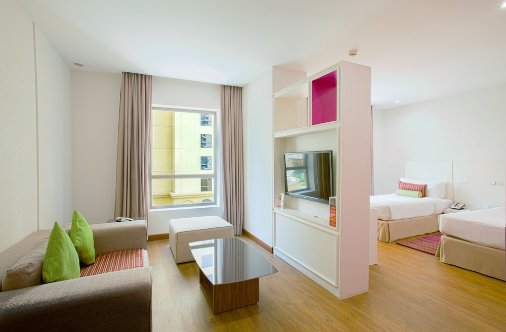Ramada Hotel & Suites by Wyndham Dubai JBR 19