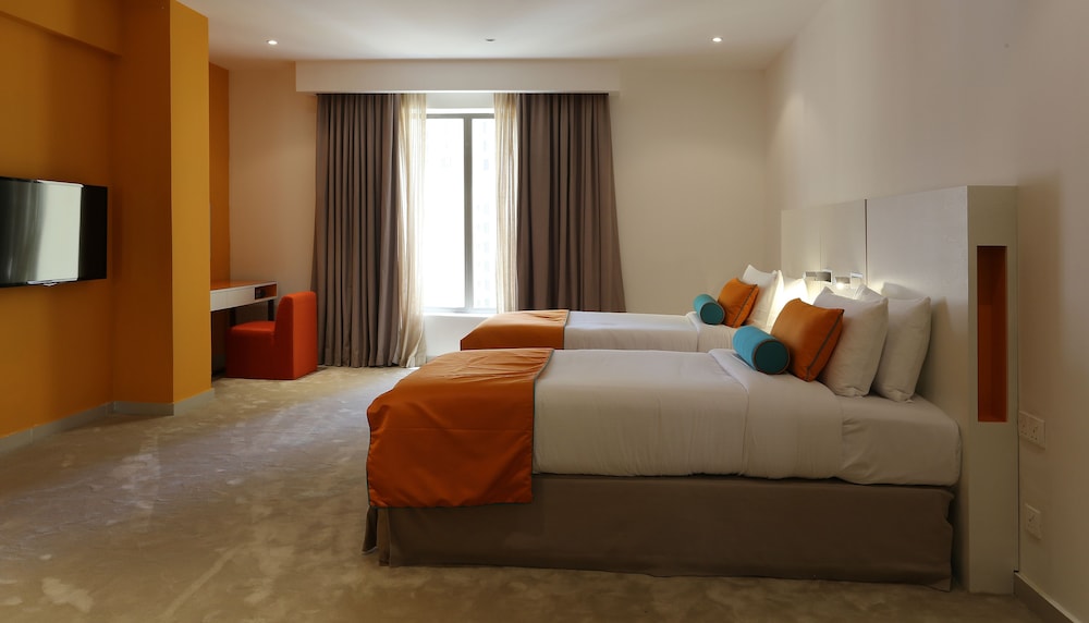 Ramada Hotel & Suites by Wyndham Dubai JBR 14