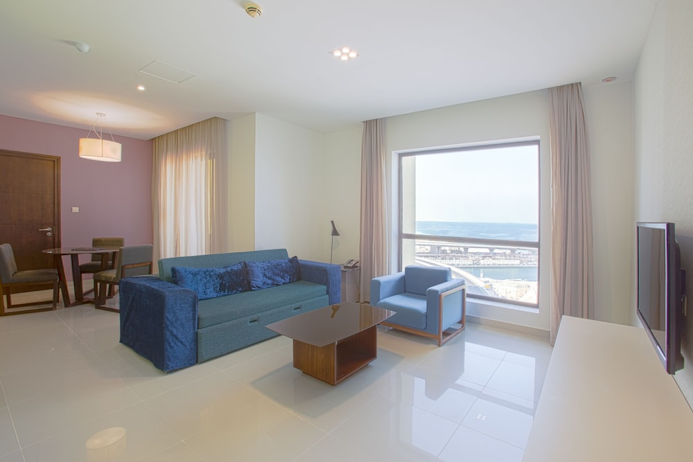 Ramada Hotel & Suites by Wyndham Dubai JBR 22