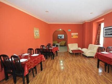 Kichik Gala Hotel 9