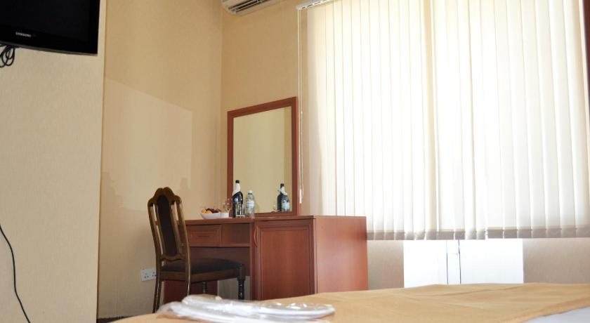 Kichik Gala Hotel 11