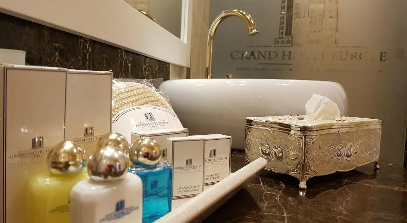 Grand Hotel Europe 14