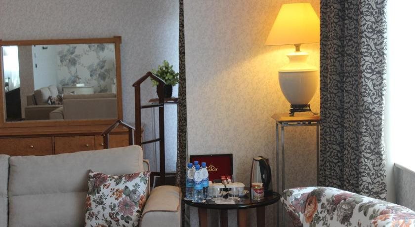 Grand Hotel Europe 19
