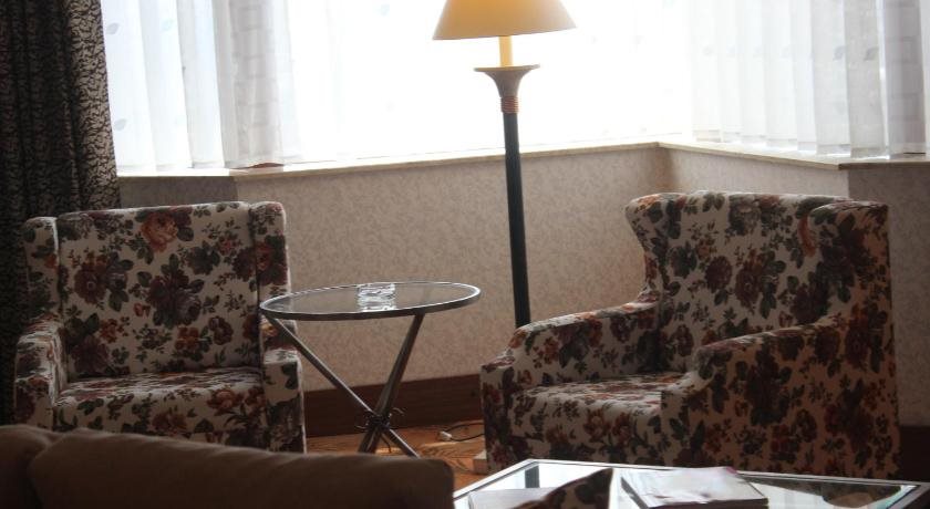 Grand Hotel Europe 20