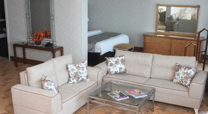 Grand Hotel Europe 22