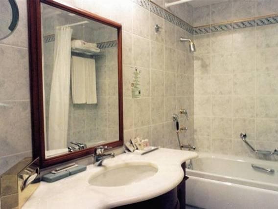 Grand Hotel Europe 8