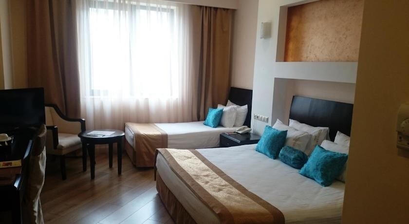 Crown Baku 2