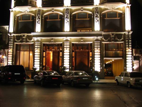 AYF Palace 1