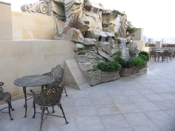AYF Palace 7
