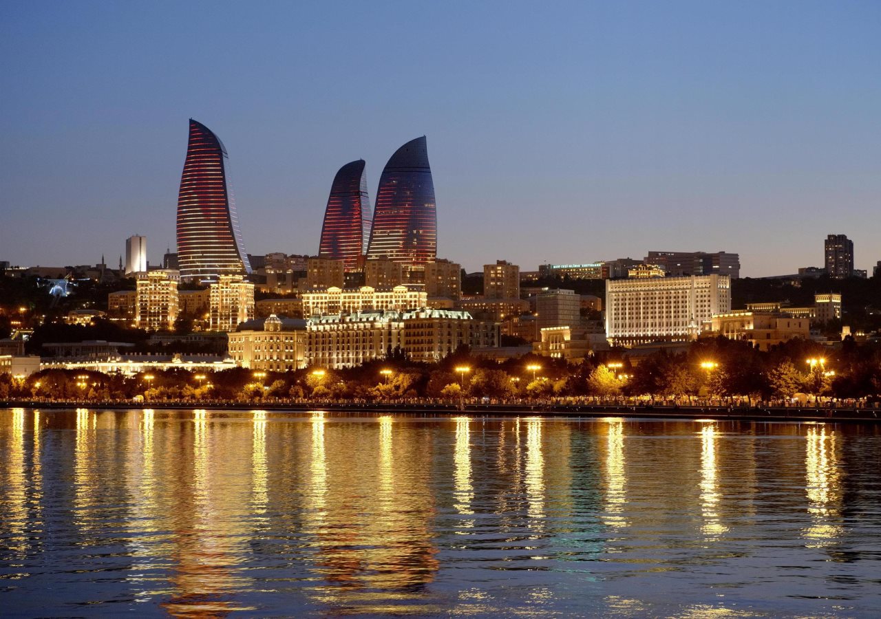 Fairmont Baku - Flame Towers 1