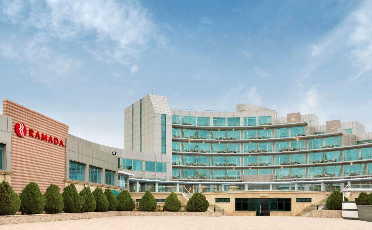 Ramada by Wyndham Baku 17