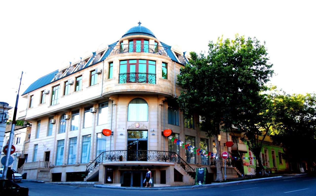 Amber Hotel 1