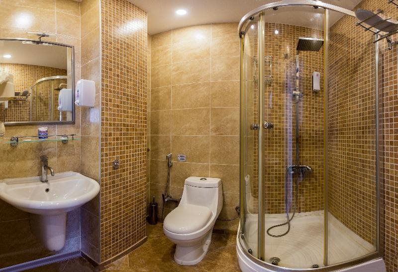 Amber Hotel 21