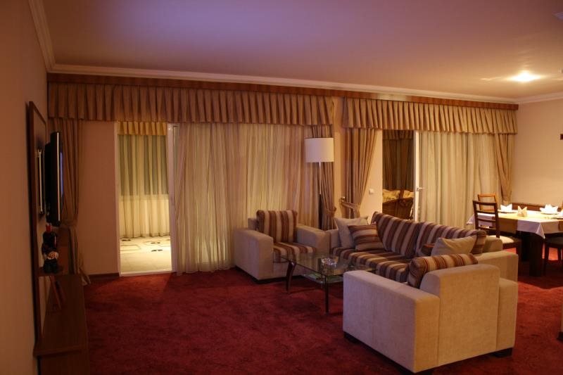 Qafqaz Baku City Hotel & Residences 15