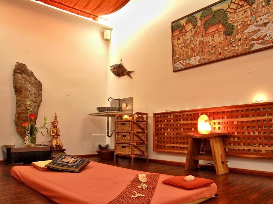 Hotel Ambassador Zlatá Husa 21