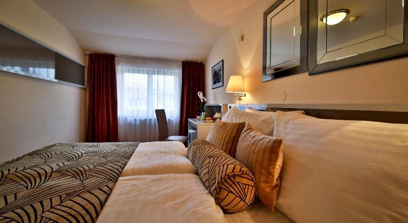 Hotel Ariston & Ariston Patio 24