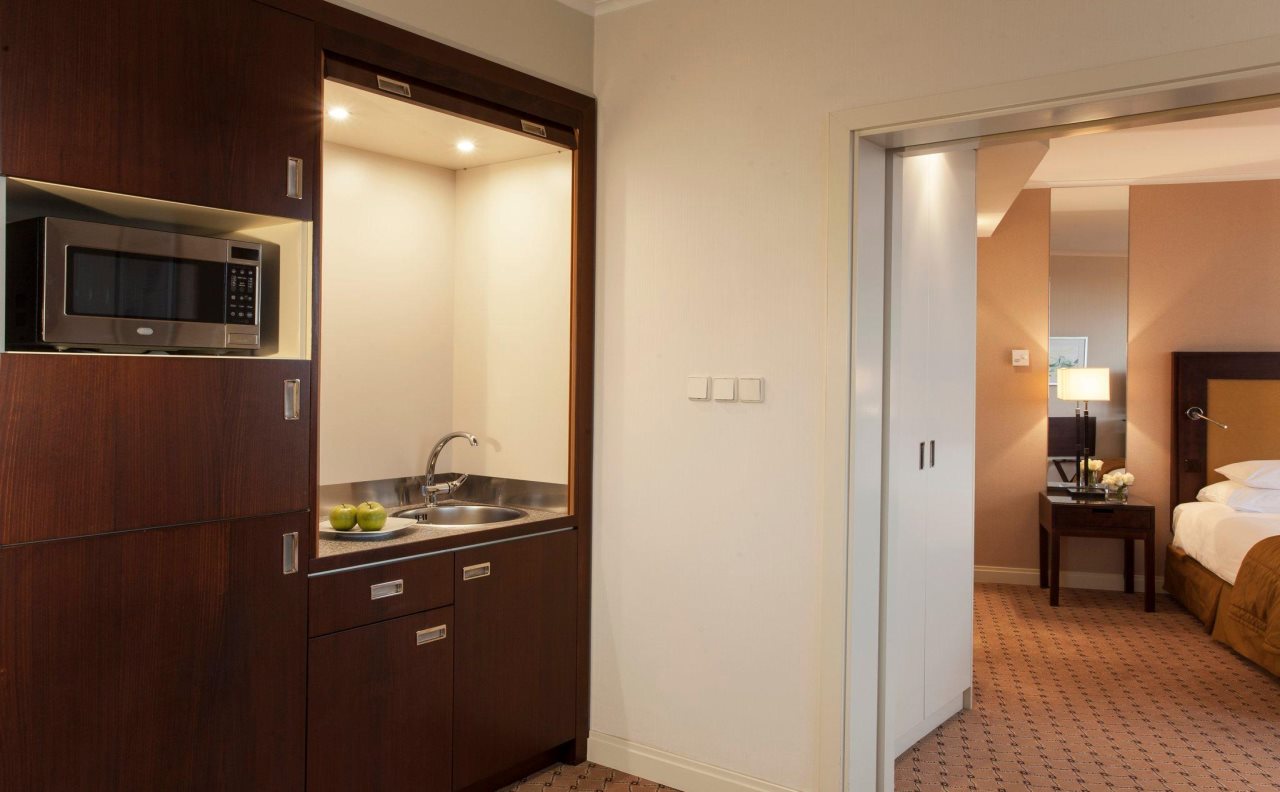 Grand Hotel Prague Towers 15