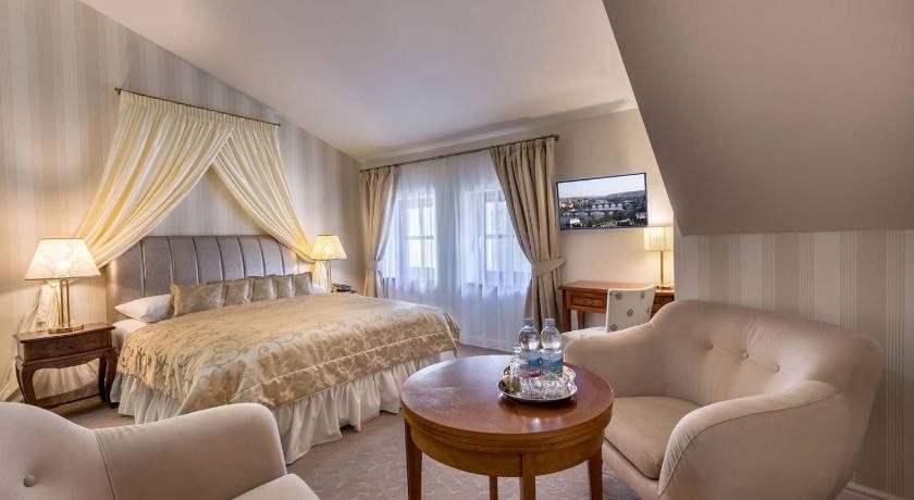 Hotel Hoffmeister 4