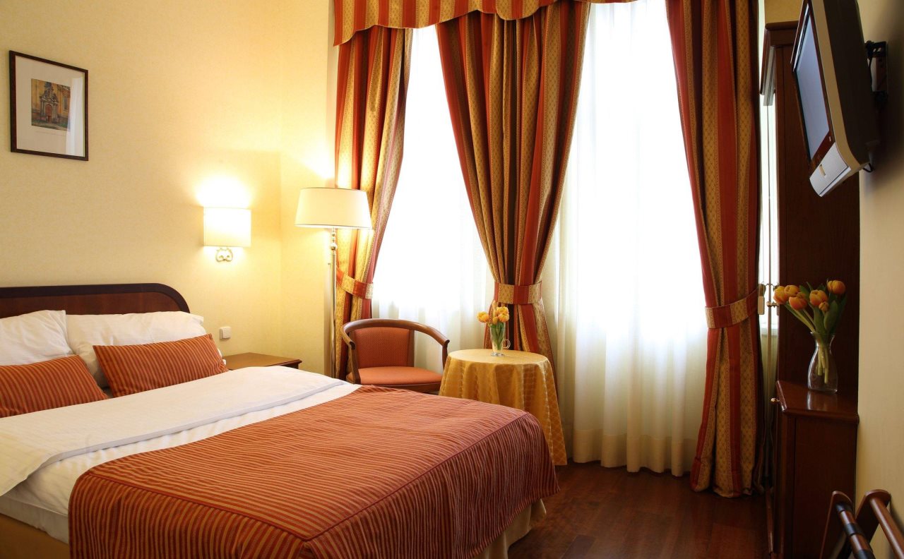 Hotel Kinsky Fountain 14