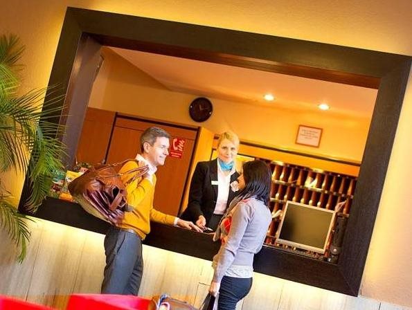 Hotel Merkur 18