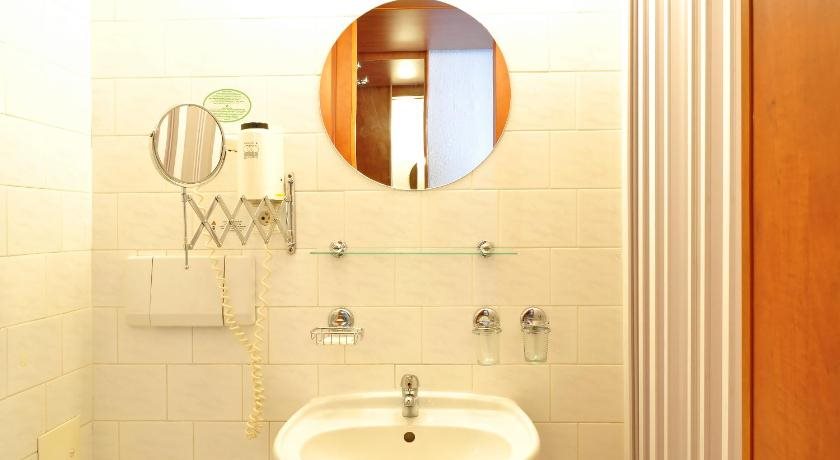 Olympik Hotel Tristar 16