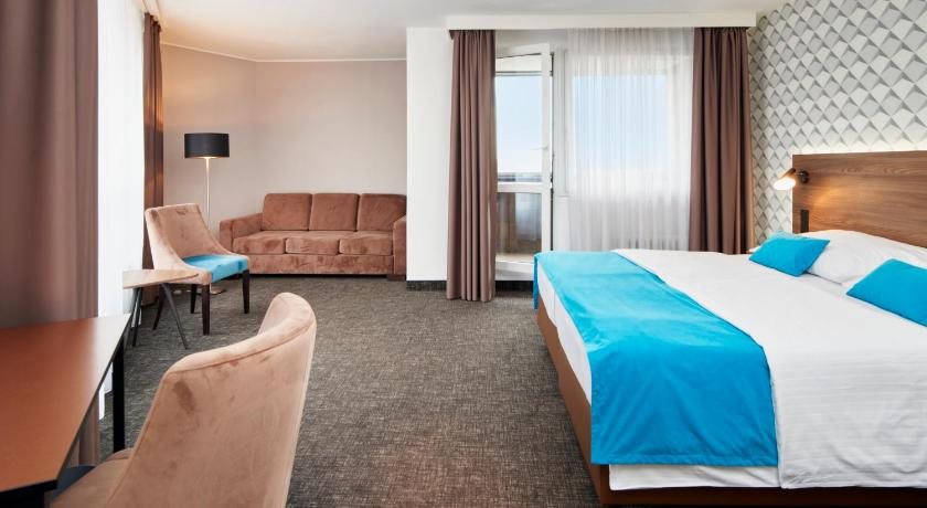 Orea Hotel Pyramida 7