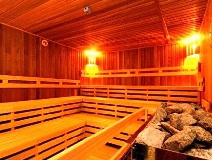 Wellness Hotel Step 13