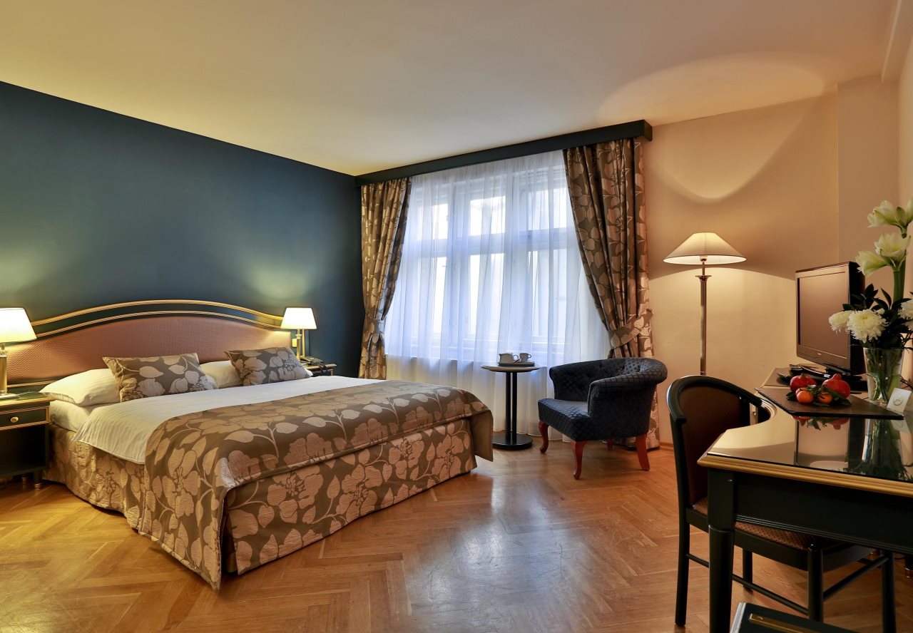Elysee 1