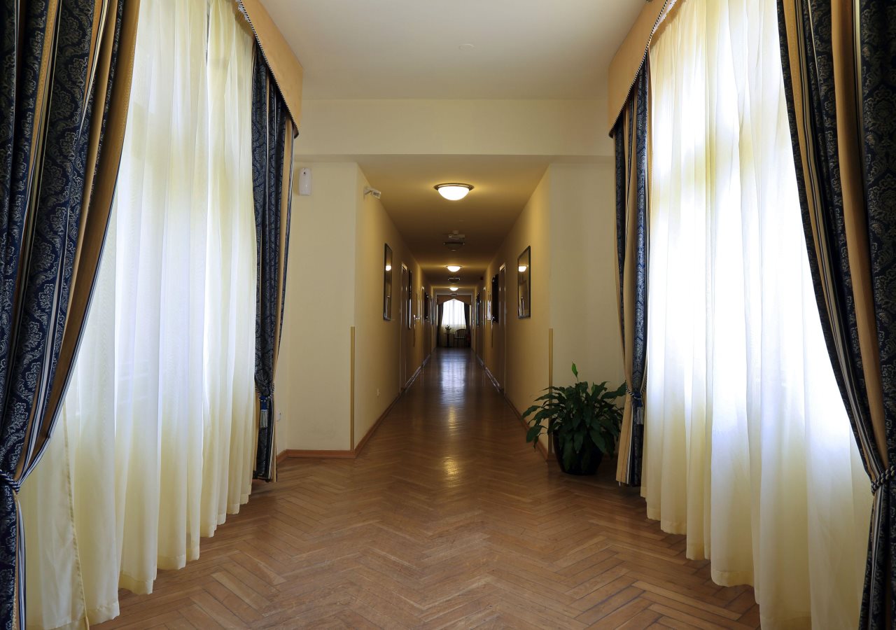 Elysee 9