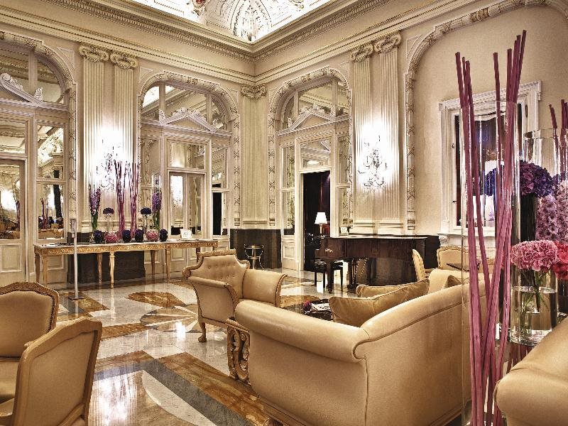 NH Collection Prague Carlo IV 8