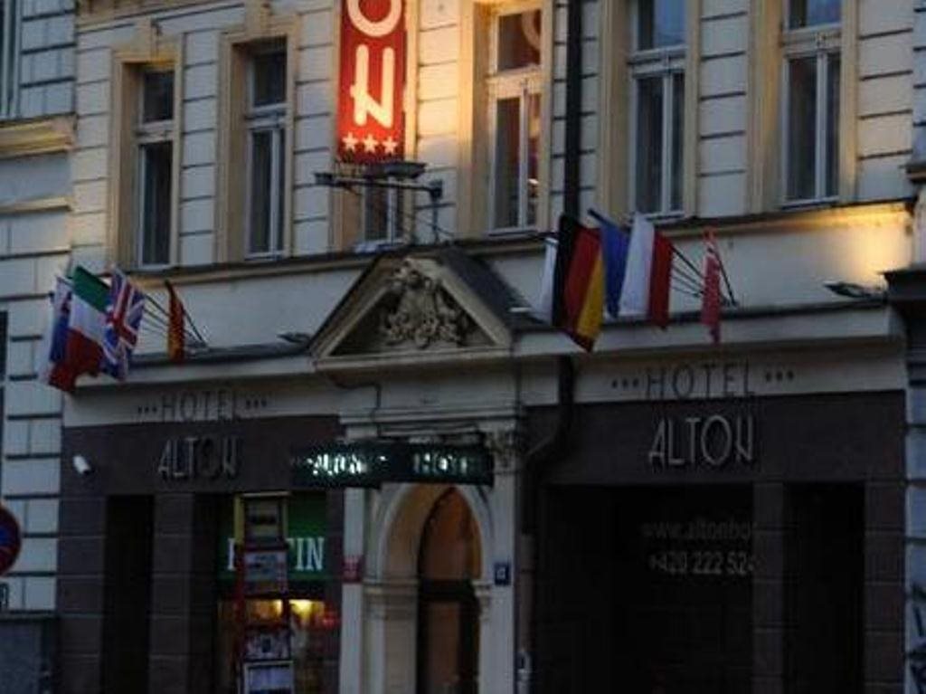 Alton 12