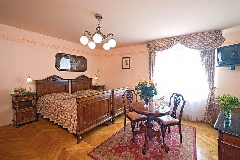 Hotel Mucha 1