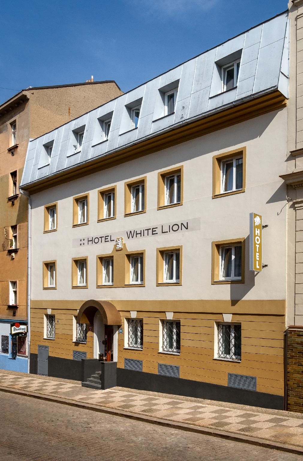 Hotel White Lion 1