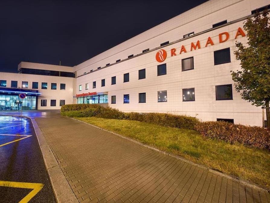 Ramada by Wyndham Airport Prague 20