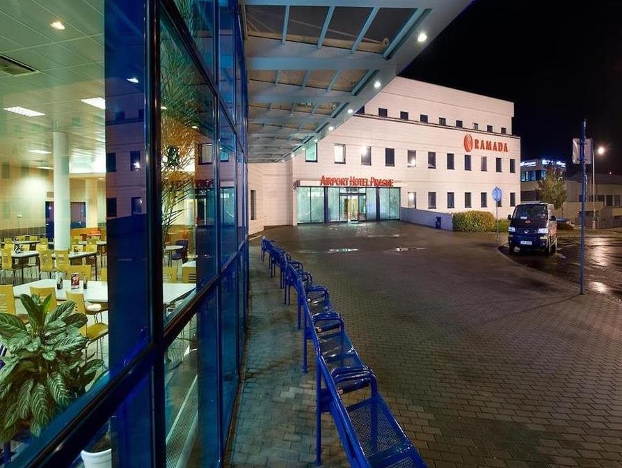Ramada by Wyndham Airport Prague 21