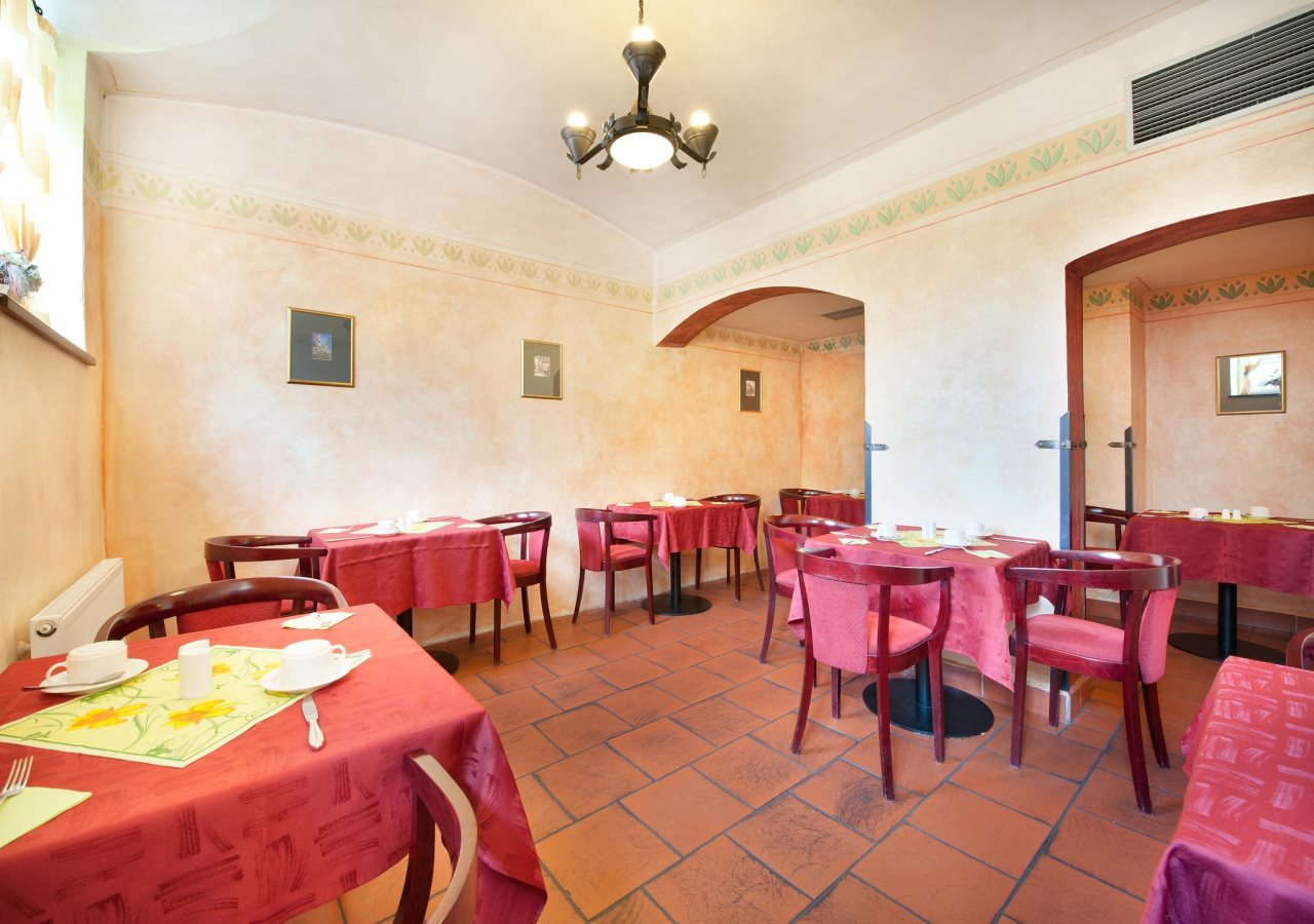 EA Hotel Jeleni dvur Prague Castle 3