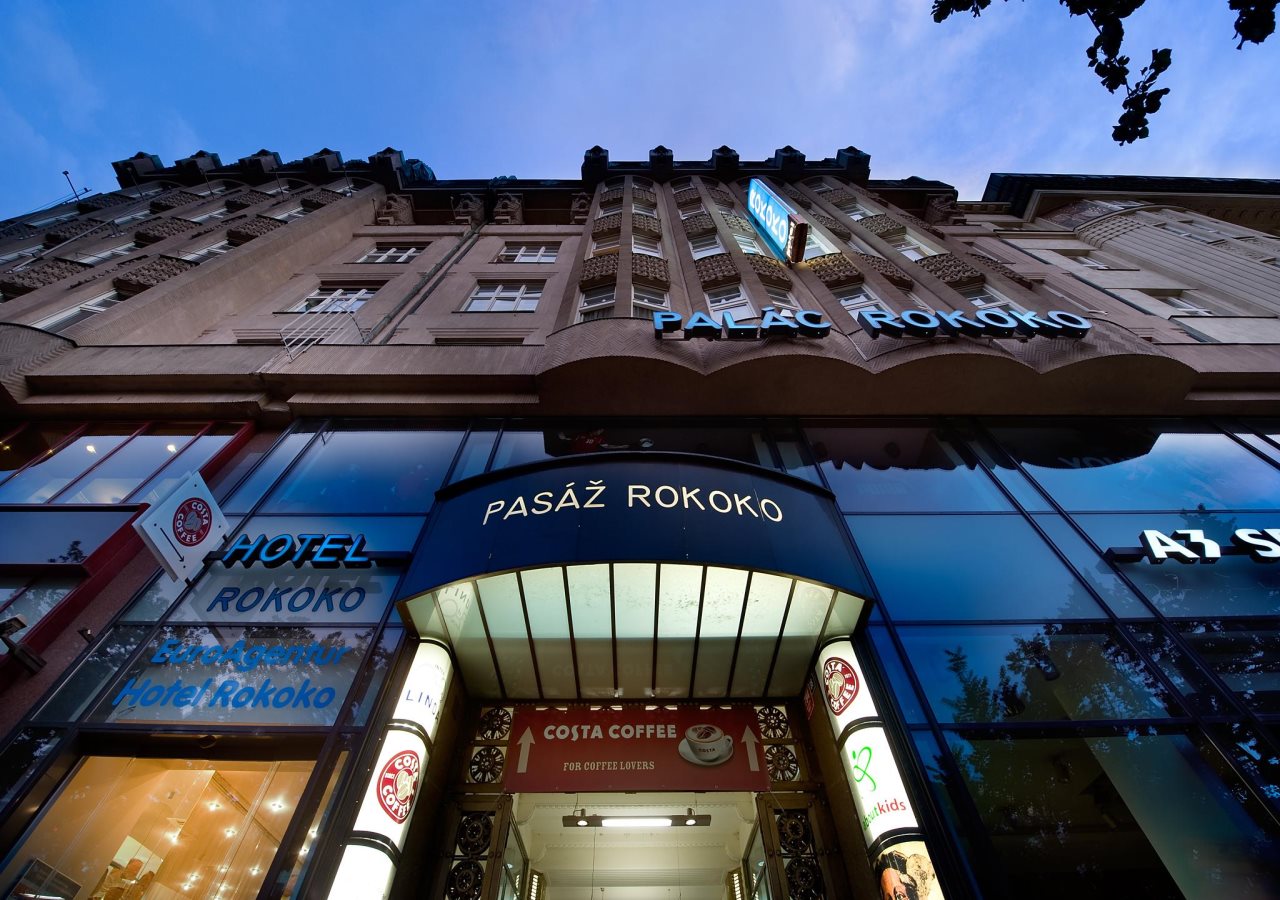 EA Hotel Rokoko 1