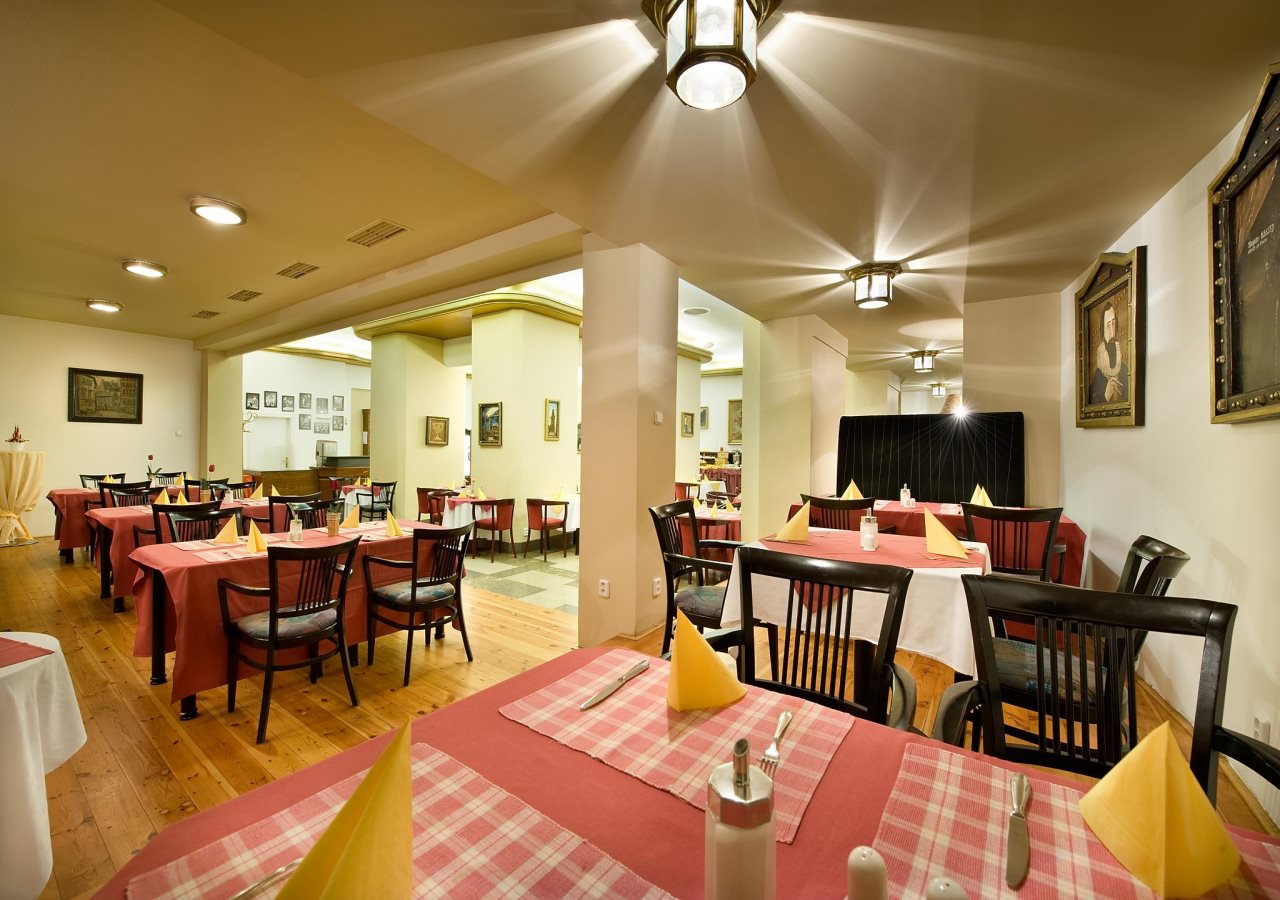 EA Hotel Rokoko 4