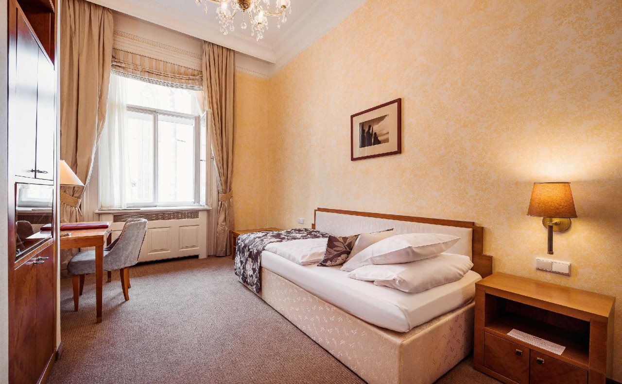 Ventana Hotel Prague 2