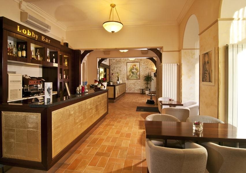 Hotel Praga 1 3