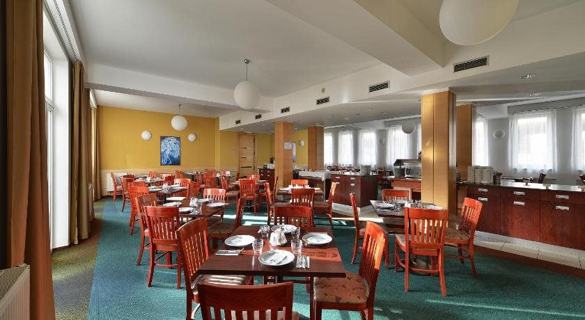 EA Hotel Populus 4