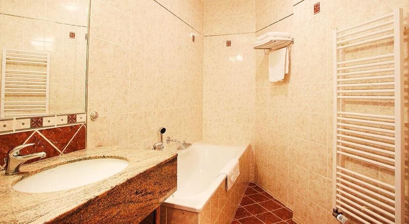 Hotel U Divadla 10