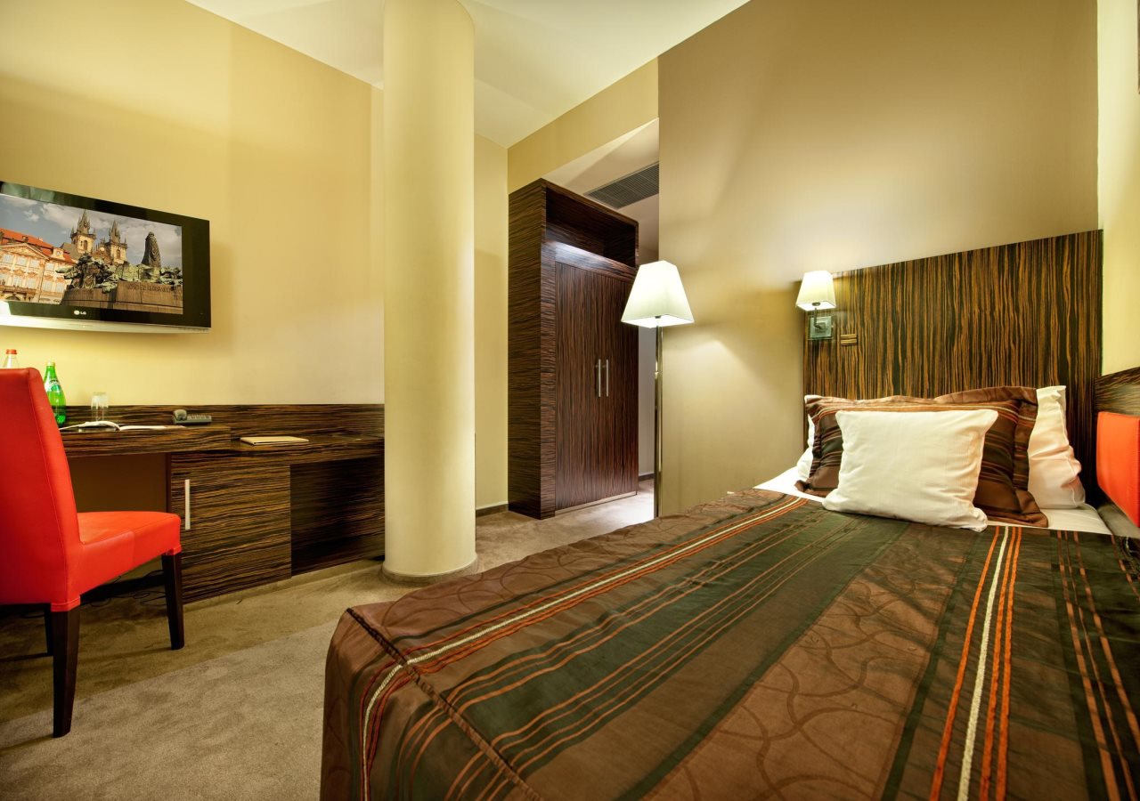 EA Hotel Crystal Palace 19